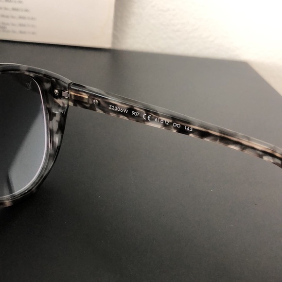 Louis Vuitton made in Italy Z2306W 907 CE 61-12 145 - Picture 7 of 10